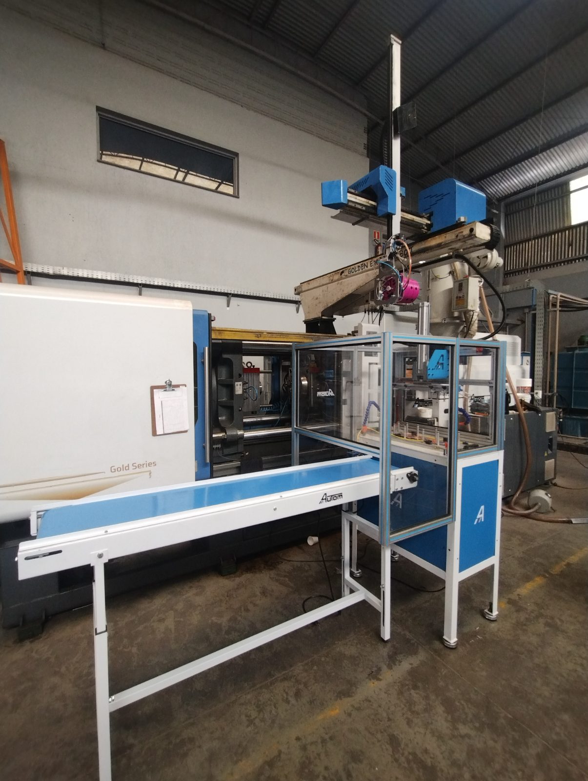 Automação In Mold Label de balde com 1 cavidade